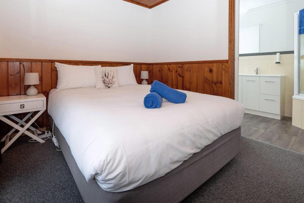 Kitty'S Cottages - Managed By Big4 Strahan Holiday Retreat Bagian luar foto