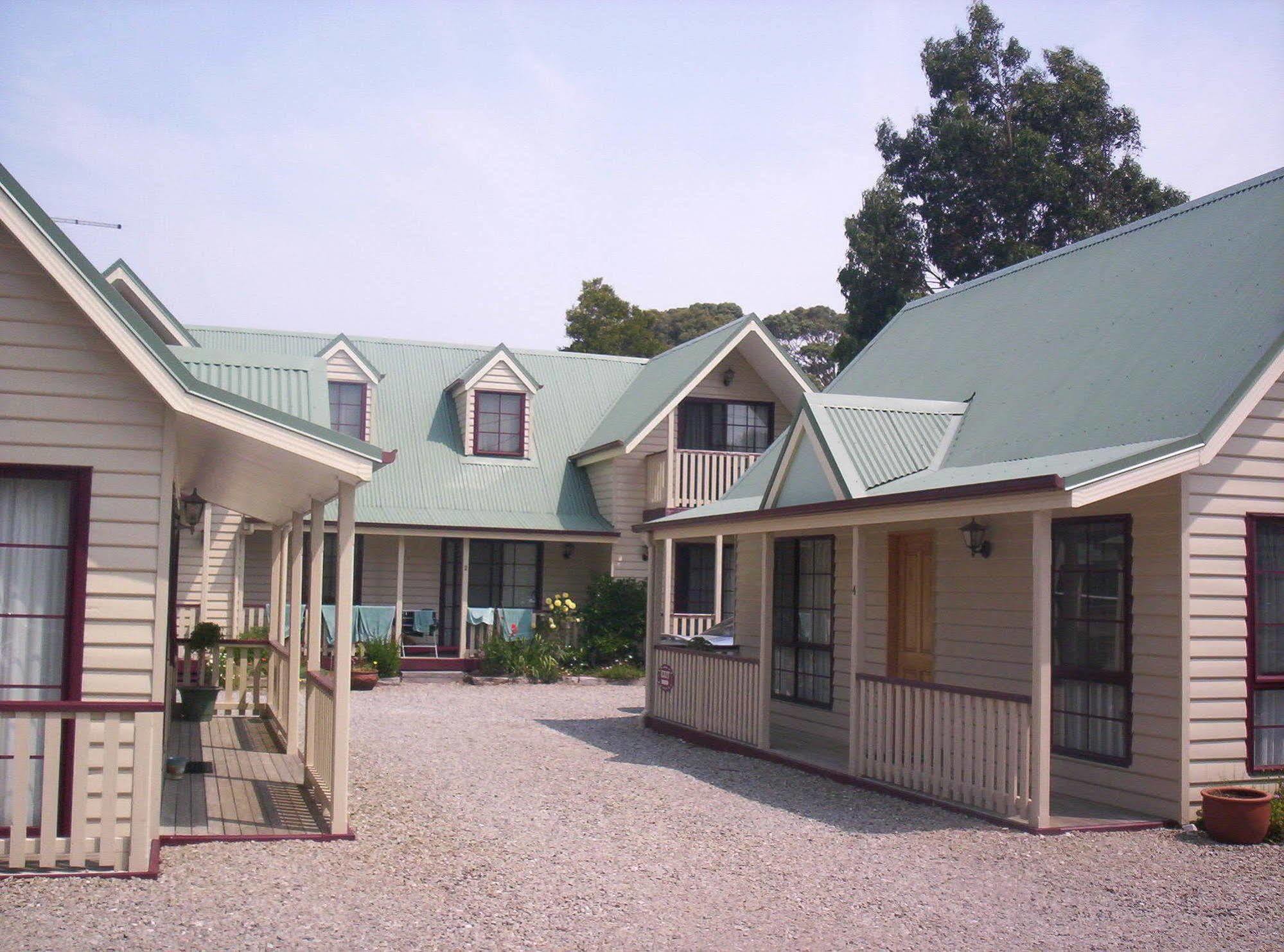 Kitty'S Cottages - Managed By Big4 Strahan Holiday Retreat Bagian luar foto